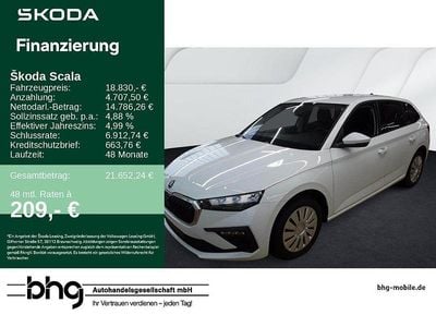 Gebraucht Skoda Scala Essence 95 PS (69 kW) 2025 Moonweiß perleffekt Kleinwagen