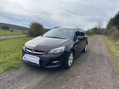 gebraucht Opel Astra Turbo 1,4L Sportstourer