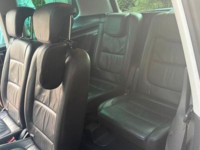 Second-hand VW Sharan 170 CP (125 kW) 2012 Negru Monovolum