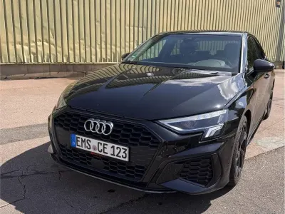 Gebraucht Audi A3 S-Line 116 PS (85 kW) 2022 Schwarz Limousine