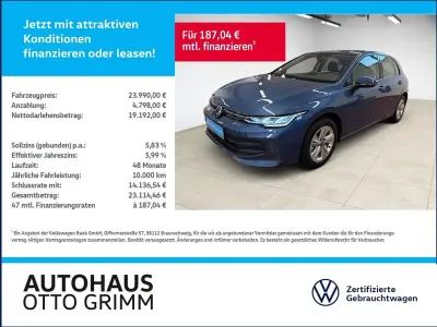 Gebraucht VW Golf VIII Life 116 PS (85 kW) 2024 Anemonenblau metallic (metallic) Limousine