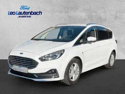 Gebraucht Ford S-MAX Titanium 190 PS (139 kW) 2023 Frozen white Van / Kleinbus