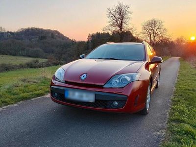 Gebraucht Renault Laguna III 150 PS (110 kW) 2010 Rot Kombi