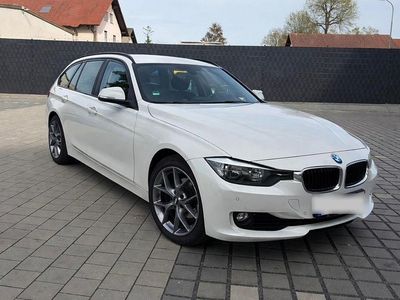 Begagnad BMW 316 Advantage 116 HK (85 kW) 2015 Vit Kombi