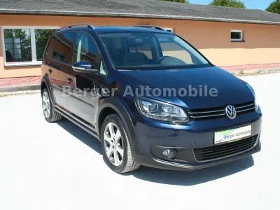 Gebraucht VW Touran Cross 140 PS (102 kW) 2011 Blau Van / Kleinbus