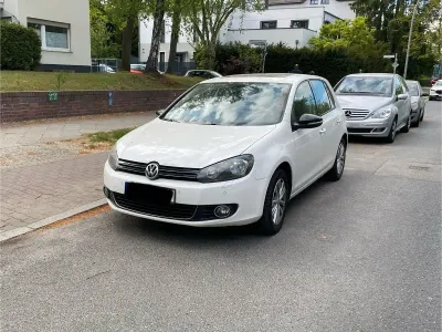 Gebraucht VW Golf VI Style 105 PS (77 kW) 2011 Weiß Kleinwagen