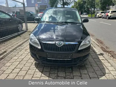 Gebraucht Skoda Fabia Cool Edition 60 PS (44 kW) 2014 Schwarz Limousine