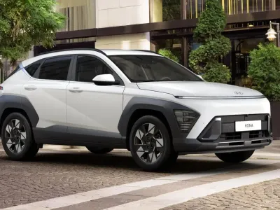 Neu Hyundai Kona Prime 150 PS (110 kW) 2025 Atlas white SUV