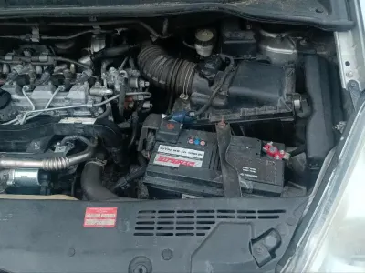 Gebraucht Toyota Corolla Verso 177 PS (130 kW) 2007 Silber Van / Kleinbus