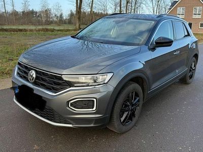 Second-hand VW T-Roc Style 150 CP (110 kW) 2019 Gri SUV