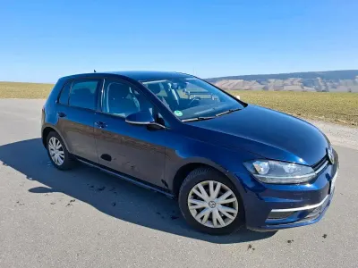 Używany VW Golf VII Comfortline 125 KM (91 kW) 2017 Niebieski Sedan/Limuzyna