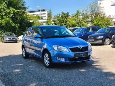 Gebraucht Skoda Fabia Ambition 86 PS (63 kW) 2014 Denimblau metallic Kleinwagen