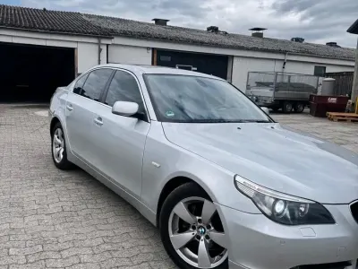 Gebraucht BMW 530 218 PS (160 kW) 2005 Silber Limousine
