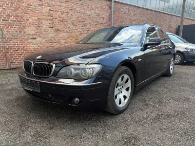 Gebraucht BMW 740 Sport Line 306 PS (225 kW) 2008 Blau Limousine