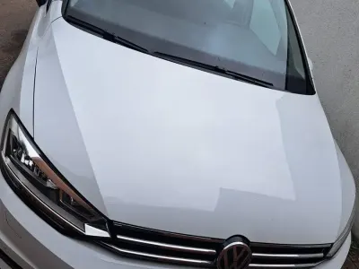 Gebraucht VW Touran 150 PS (110 kW) 2018 Weiß Van / Kleinbus