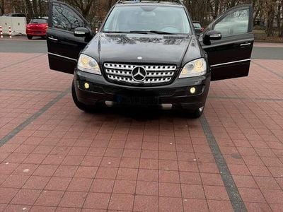 Gebraucht Mercedes ML280 190 PS (139 kW) 2007 Schwarz SUV