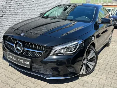 Gebraucht Mercedes CLA180 Shooting Brake 122 PS (89 kW) 2016 Schwarz Kombi