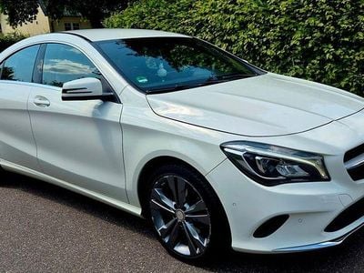 Gebraucht Mercedes CLA180 Urban 122 PS (89 kW) 2016 Weiß Limousine