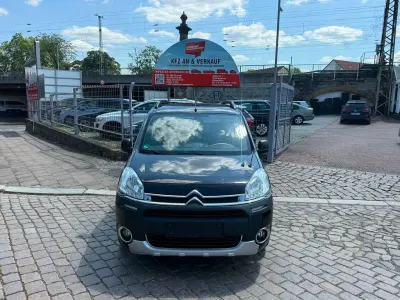 Gebraucht Citroën Berlingo 98 PS (72 kW) 2014 Schwarz Van / Kleinbus
