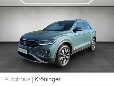 Gebraucht VW T-Roc Move 150 PS (110 kW) 2024 Petroleum blue metallic SUV