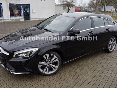 Gebraucht Mercedes CLA200 Shooting Brake 156 PS (114 kW) 2017 Schwarz Kombi