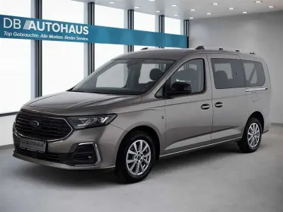 Gebraucht Ford Tourneo Titanium 122 PS (89 kW) 2024 Dusky silver metallic Van / Kleinbus