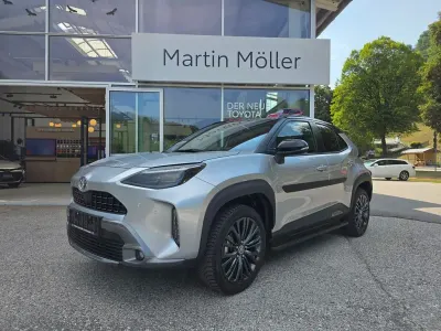Gebraucht Toyota Yaris Cross 92 PS (67 kW) 2023 Silber SUV