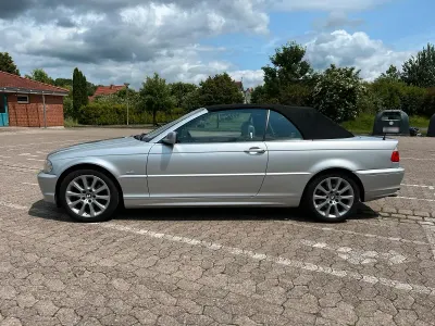 Gebraucht BMW 325 198 PS (145 kW) 2003 Silber Cabrio