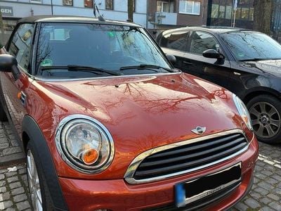 Usado Mini ONE 98 HP (72 kW) 2014 Laranja Citadino