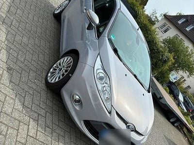 Gebraucht Ford Fiesta 95 PS (69 kW) 2011 Grau Kleinwagen