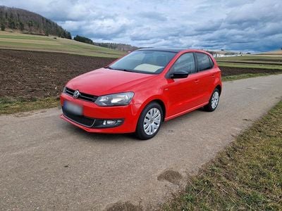 Used VW Polo Match 90 HP (66 kW) 2013 Red Hatchback