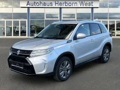 Gebraucht Suzuki Vitara GL 109 PS (80 kW) 2026 Silky silver met. SUV