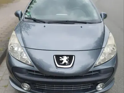 Gebraucht Peugeot 207 CC Sport 120 PS (88 kW) 2009 Grau Cabrio