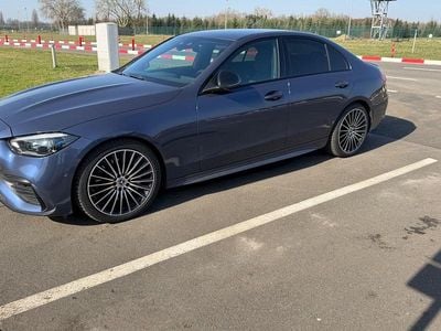 Gebraucht Mercedes C300 AMG 265 PS (194 kW) 2024 Blau Limousine