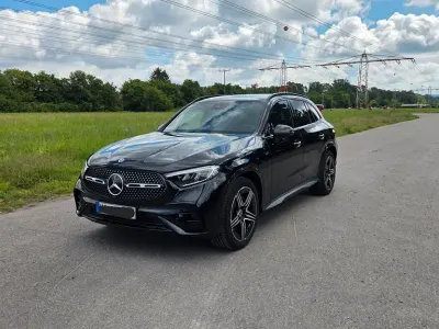 Gebraucht Mercedes GLC300 AMG line 258 PS (189 kW) 2025 Schwarz SUV