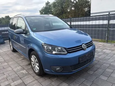 Gebraucht VW Touran 140 PS (102 kW) 2013 Blau Van / Kleinbus