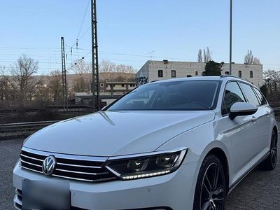 Gebraucht VW Passat 120 PS (88 kW) 2016 Weiß Kombi