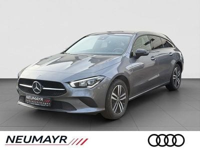 Grau Gebraucht 2022 Mercedes CLA250e Shooting Brake Kombi | 27.970 € (Fairer Preis)