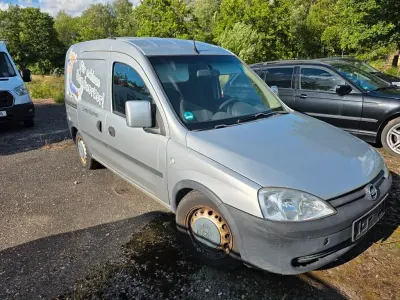 Gebraucht Opel Combo 75 PS (55 kW) 2012 Grau Van / Kleinbus