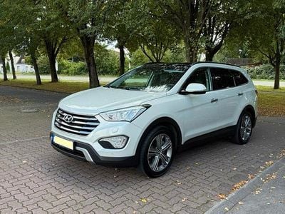 Hyundai Grand Santa Fe