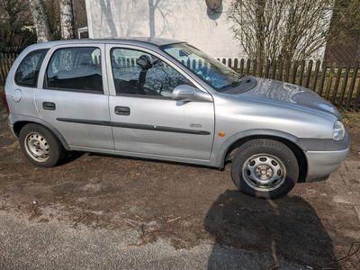 gebraucht Opel Corsa 500€.