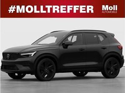 Neu Volvo XC40 Plus 163 PS (119 kW) 2026 Schwarz (onyx black / alternativ weiß oder grau) SUV