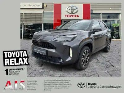 Gebraucht Toyota Yaris Hybrid 131 PS (96 kW) 2025 Grey (metallic) SUV
