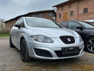 Usata Seat Leon 86 CV (63 kW) 2012 Argento Berlina