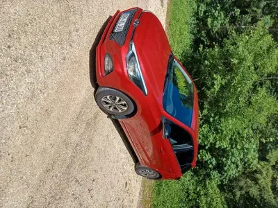 Gebraucht Hyundai i20 Advantage 101 PS (74 kW) 2020 Rot Kleinwagen