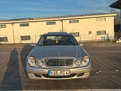 Mercedes E240