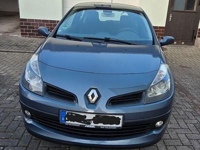 Grau Gebraucht 2006 Renault Clio III Extreme Limousine | 1.900 € (Guter Preis)