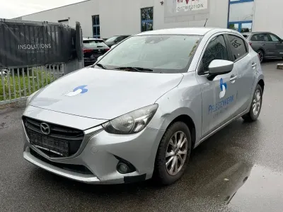 Brugt Mazda 2 Exclusive-Line 75 HK (55 kW) 2016 Sølv Sedan