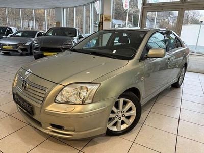 Usata Toyota Avensis Executive 129 CV (94 kW) 2006 Verde Utilitaria