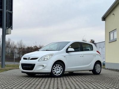 Gebraucht Hyundai i20 Edition+ 77 PS (56 kW) 2010 Weiß Kleinwagen